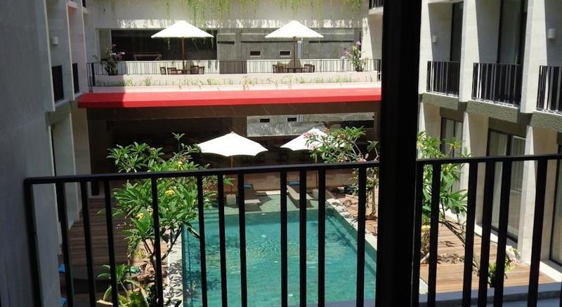 Hotel Terrace At Kuta Legian Exteriör bild